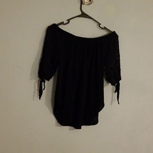 Bardot lace sleeve flowy shirt